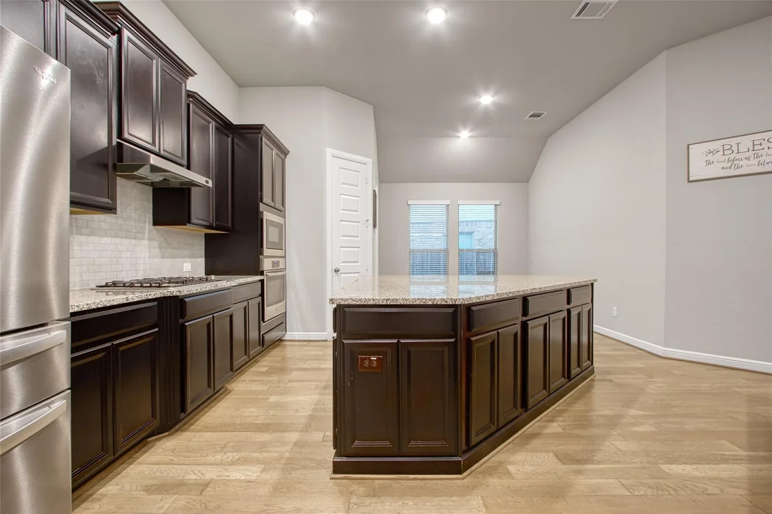 Photo of 6919 Red Oak Drive