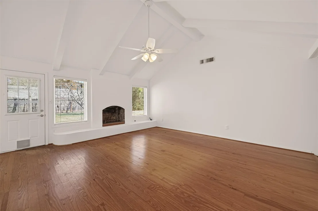 Photo of 6030 Benning Drive