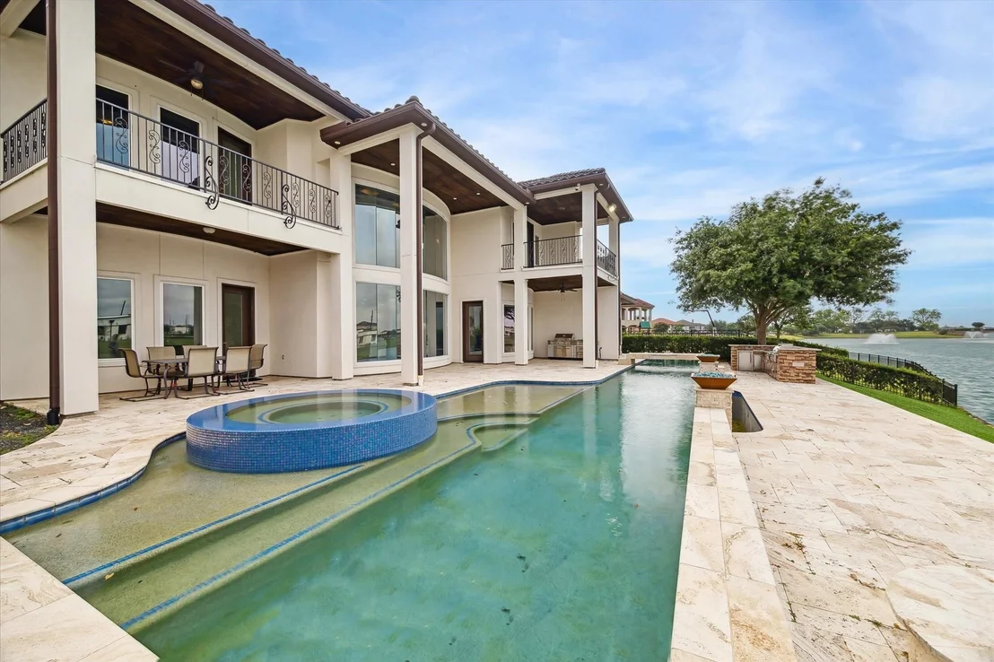 Photo of 38 Enclave Manor Drive