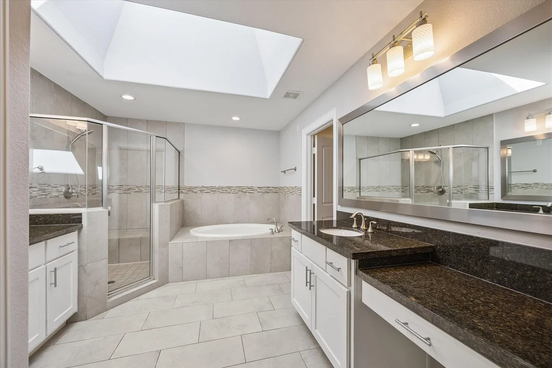 Photo of 3717 Oakroc Grv