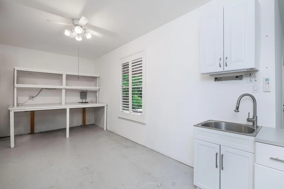 Photo of 18 Doeskin Place