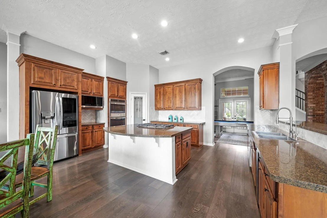 Photo of 4703 Oxbow Circle W