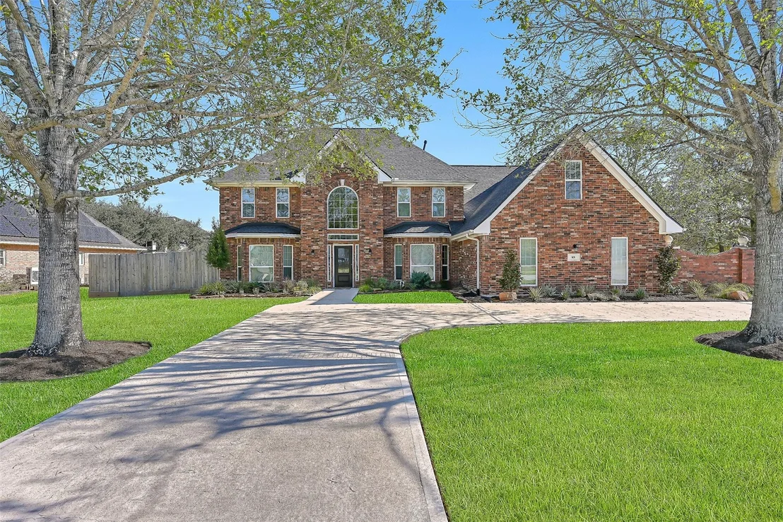Photo of 101 Oak Drive