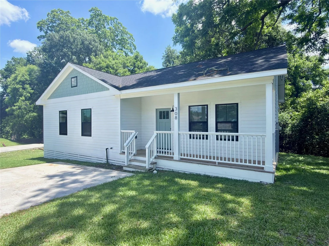 Photo of 308 Lois Wright Circle