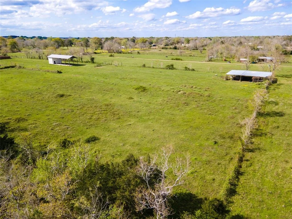 Photo of 2313 N Shanks Road