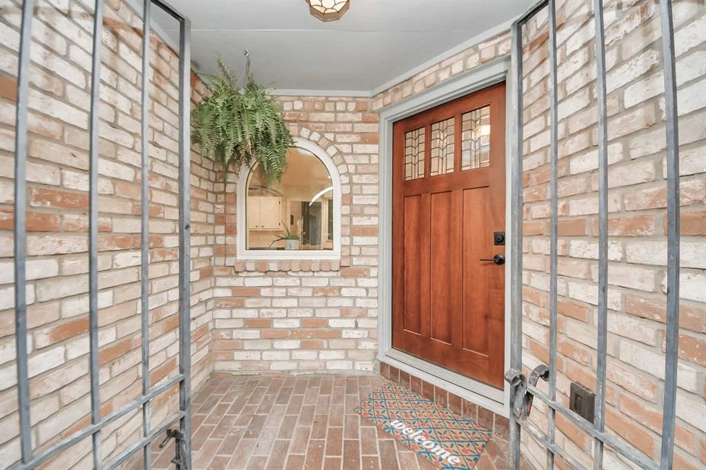 Photo of 1415 Kempsford Drive