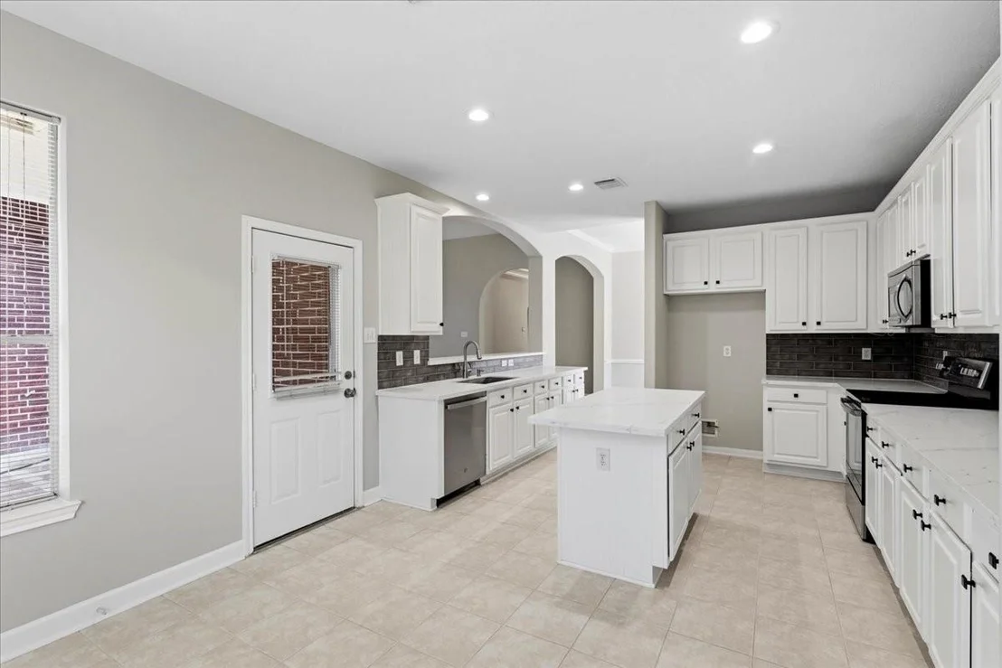 Photo of 23523 Deep Cliff Drive