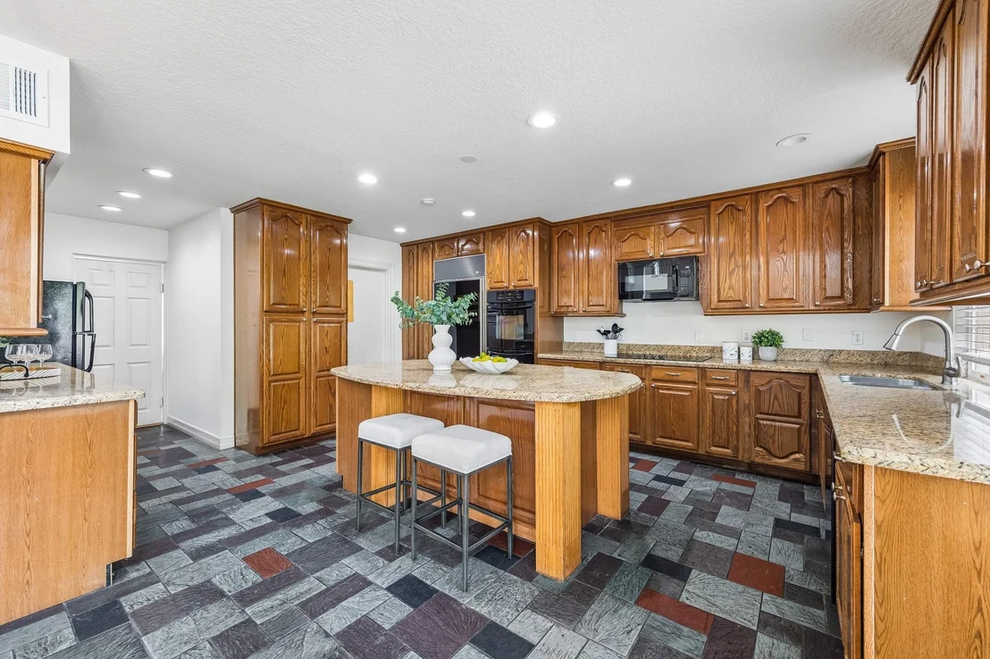 Photo of 5152 Huckleberry Circle