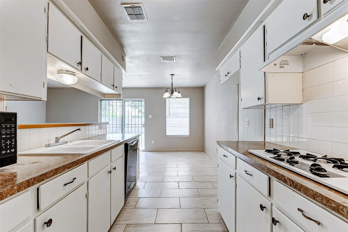 Photo of 5318 Botany Lane