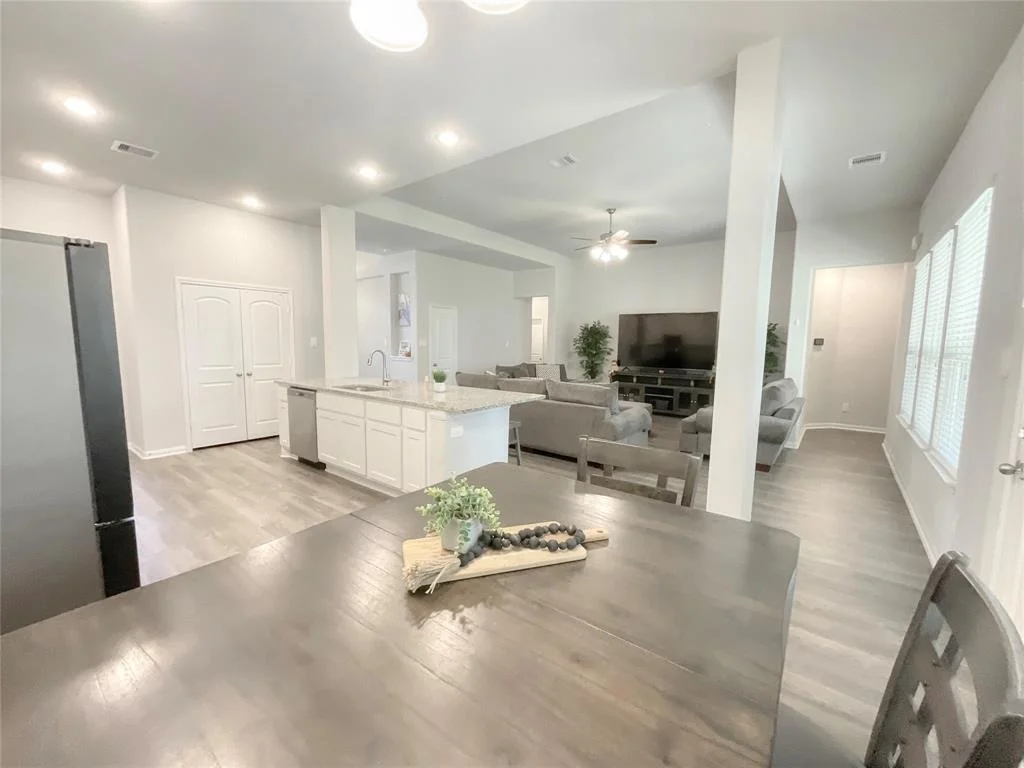 Photo of 16166 Hidalgo Street