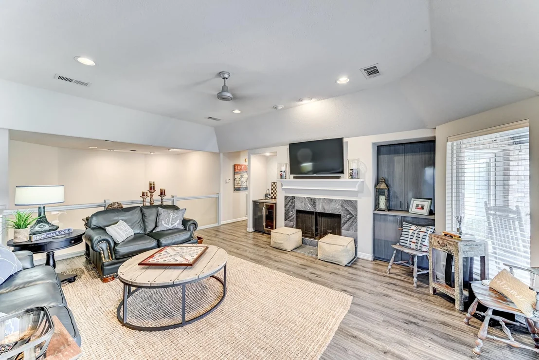 Photo of 113 Winthrop Harbor N