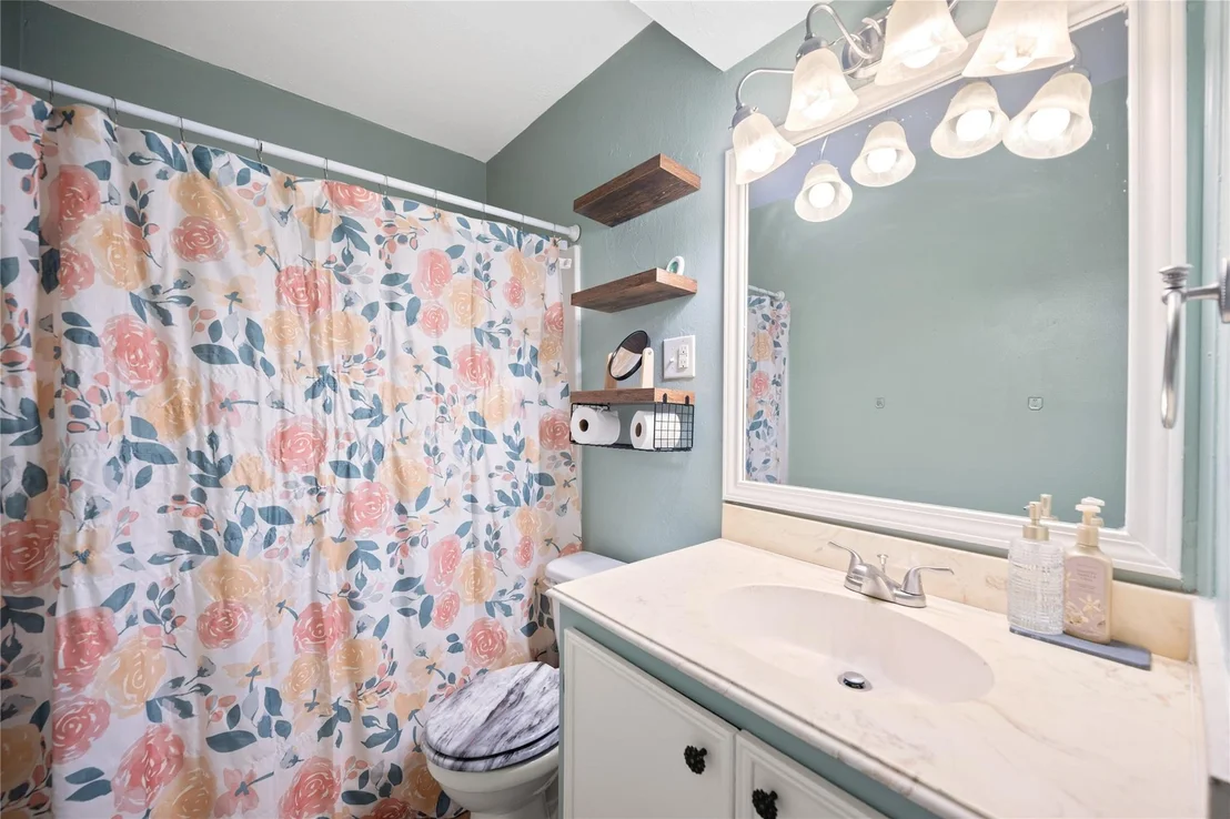 Photo of 306 Jill Street