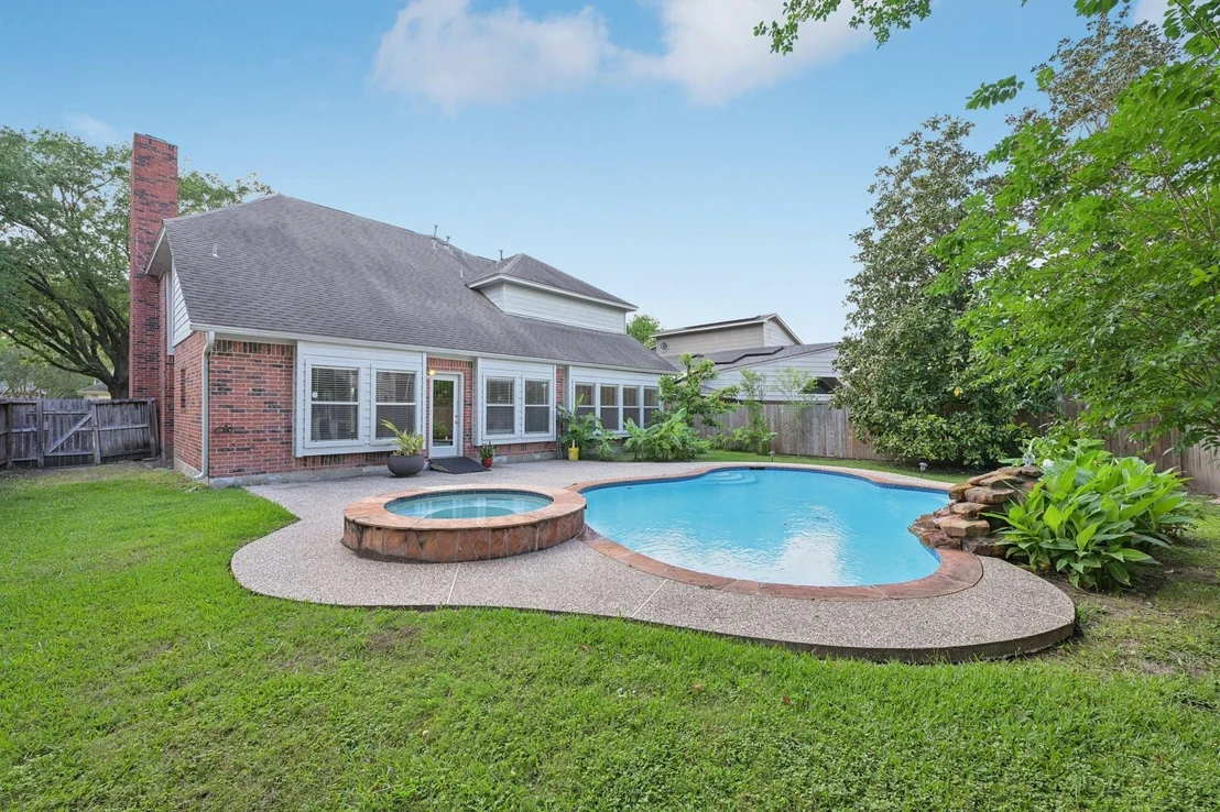 Photo of 2807 Stone Way Drive