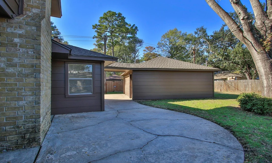 Photo of 15418 Falling Creek Drive