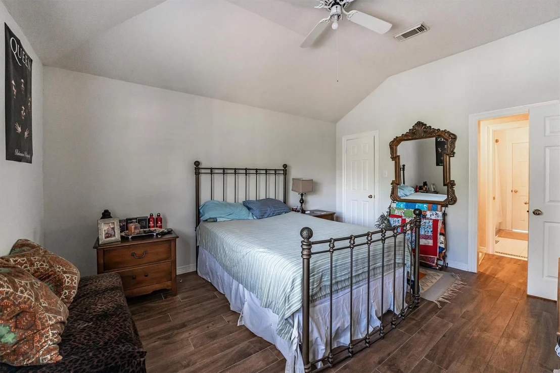 Photo of 8002 Royal Crest Court