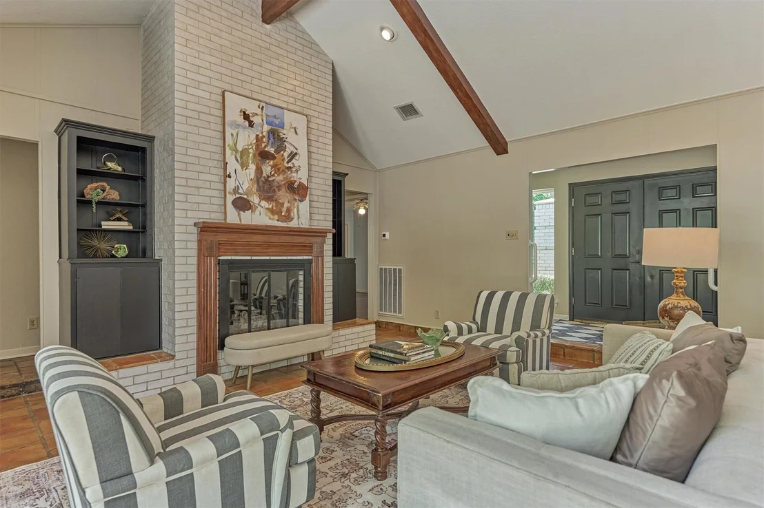 Photo of 6326 Craigway Road
