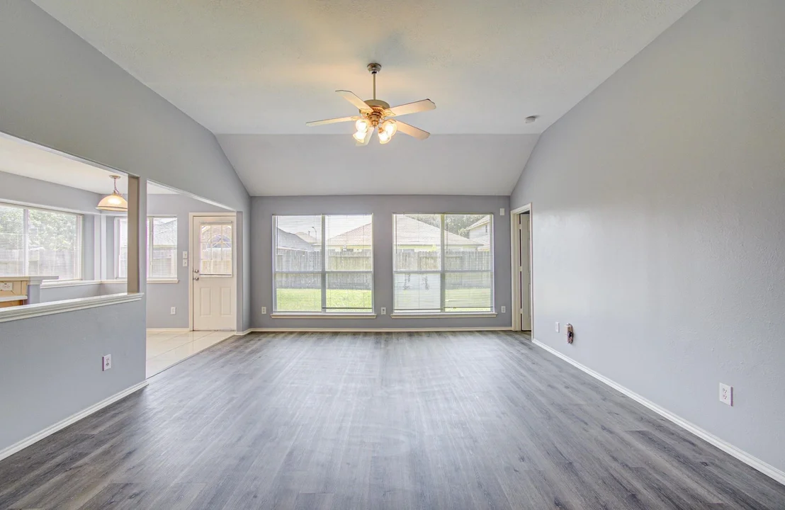 Photo of 13915 Fort Nelson Drive