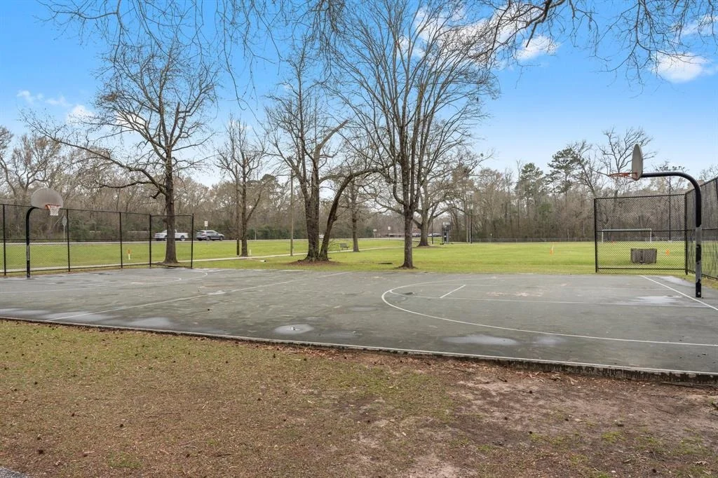 Photo of 1606 Pine Oak Drive