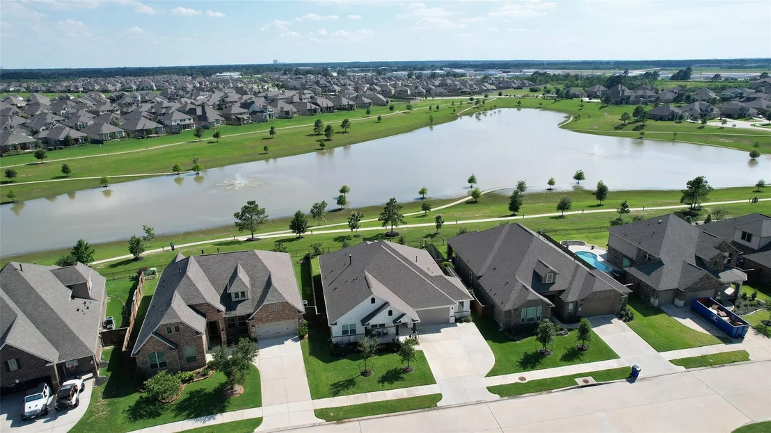 Photo of 7335 Laguna Lake Drive