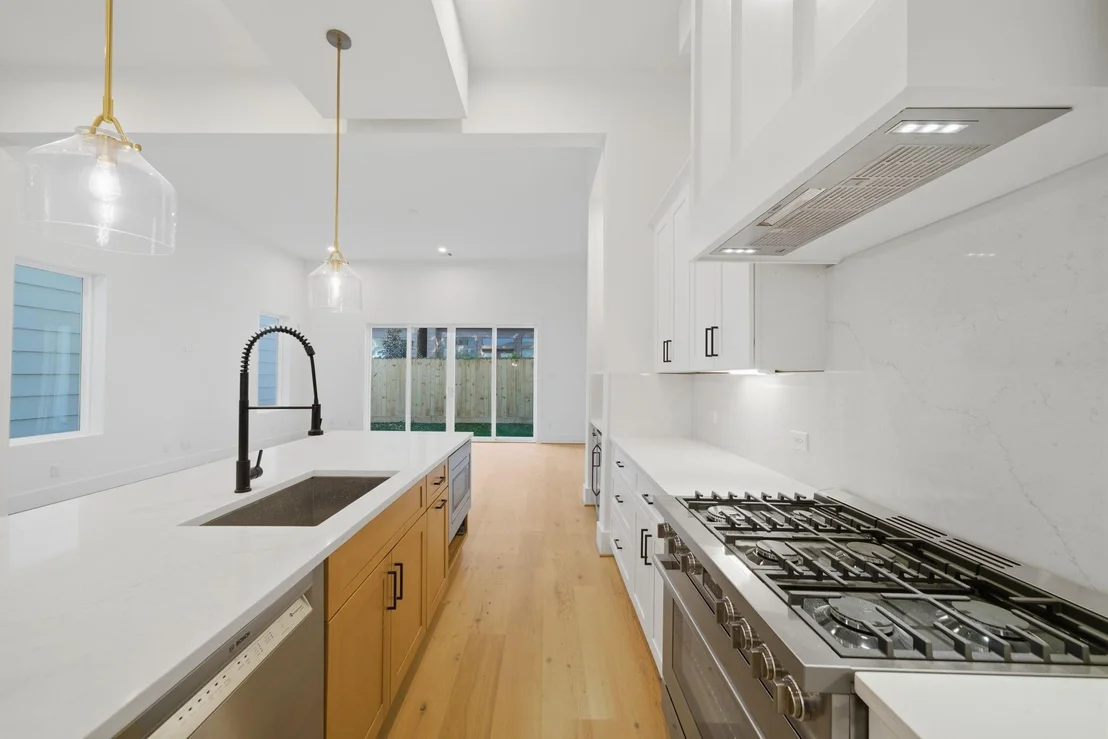 Photo of 1324 Lawrence Street