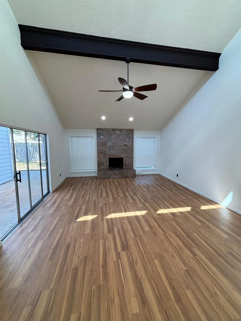 Photo of 1018 White Sands Road