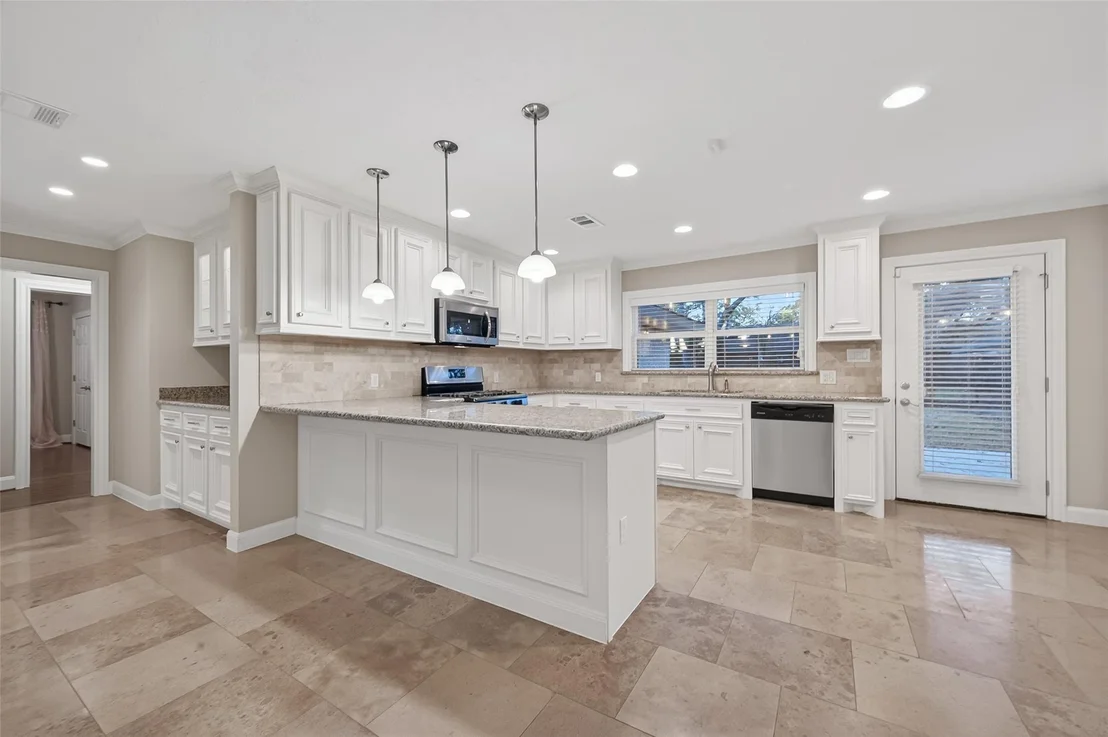 Photo of 5323 Briarbend Drive