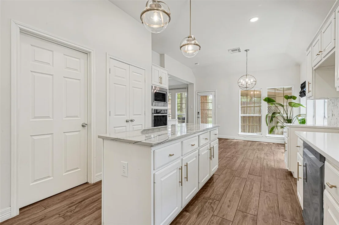 Photo of 4122 Echo Mountain Drive