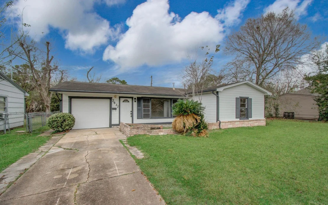Photo of 2417 Pecan Street