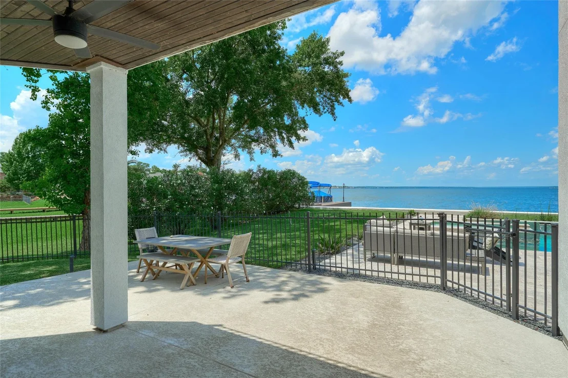 Photo of 11706 Edgewater Court