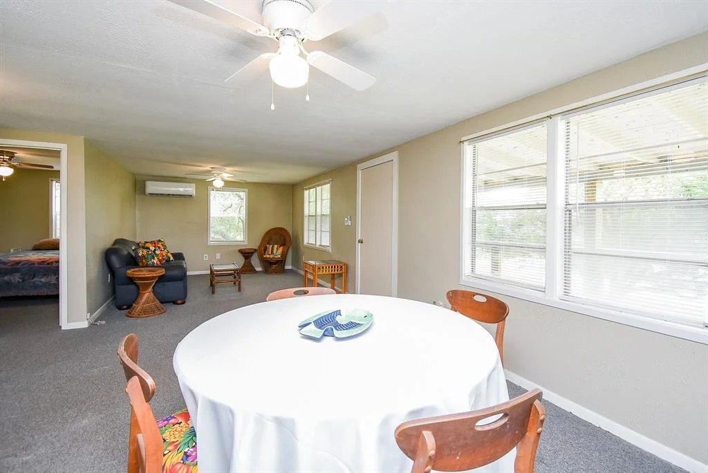 Photo of 1551 Bayview Drive