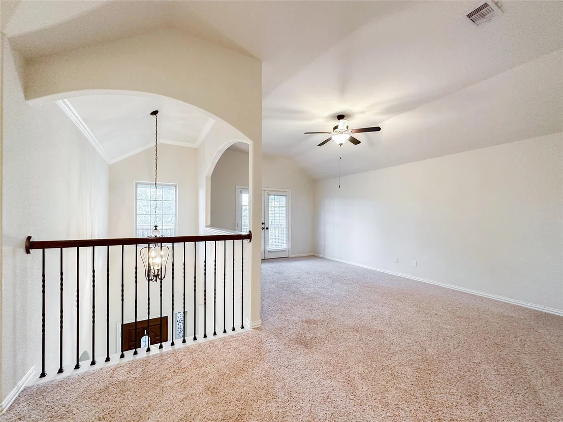 Photo of 110 S Sawbridge Circle
