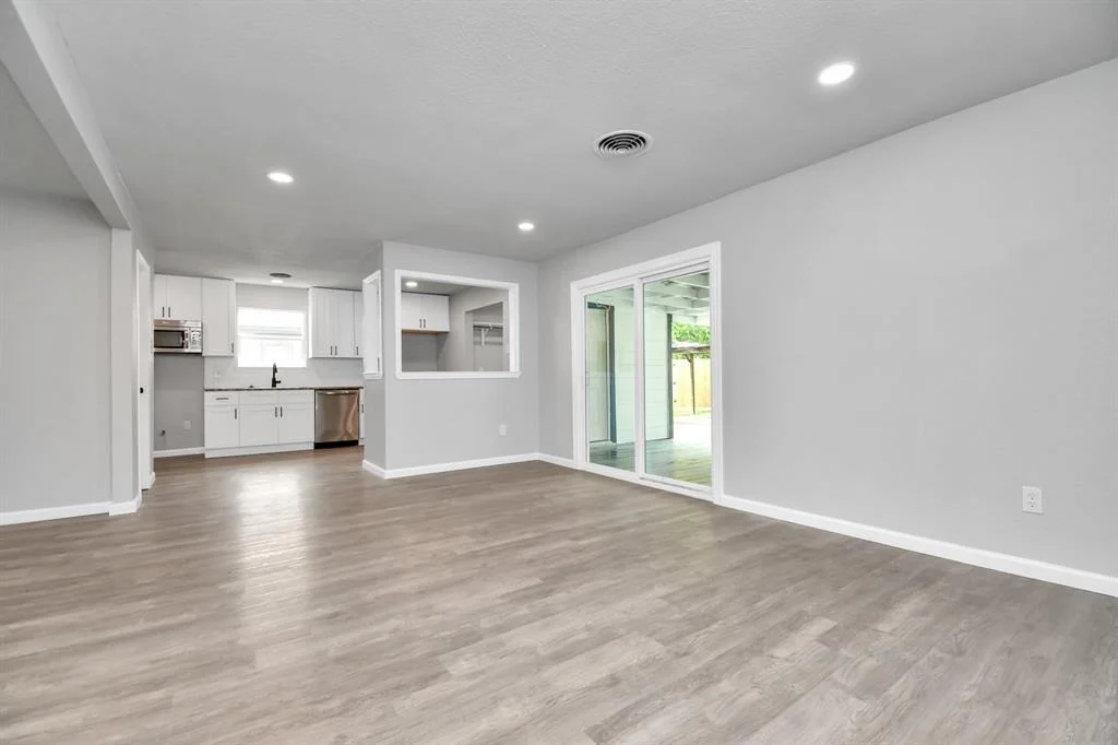 Photo of 214 W Texas Avenue