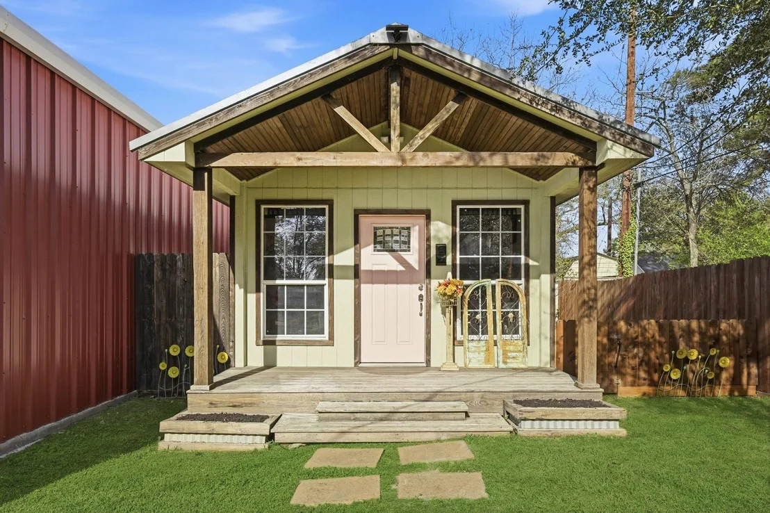 Photo of 1250 Heritage Lane