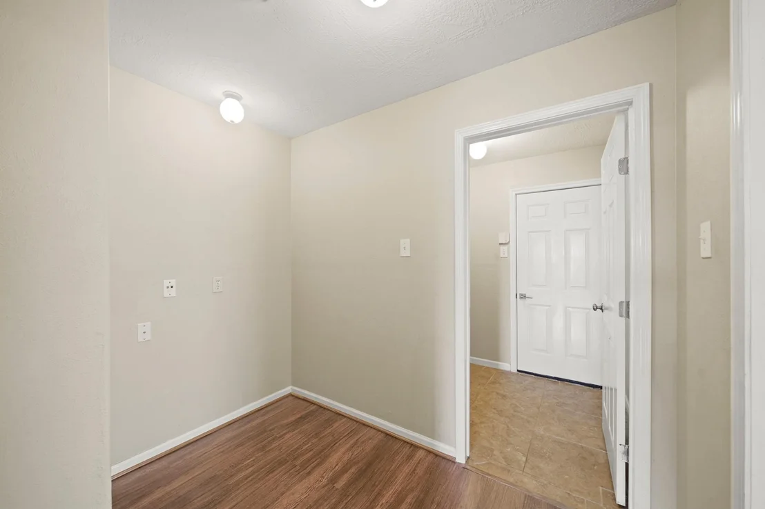 Photo of 2715 Silk Tree Lane