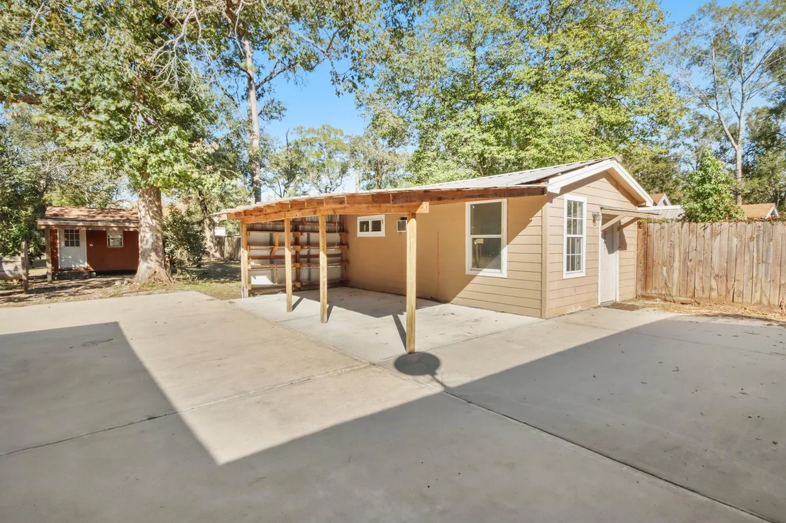 Photo of 17317 E Greenleaf Lane