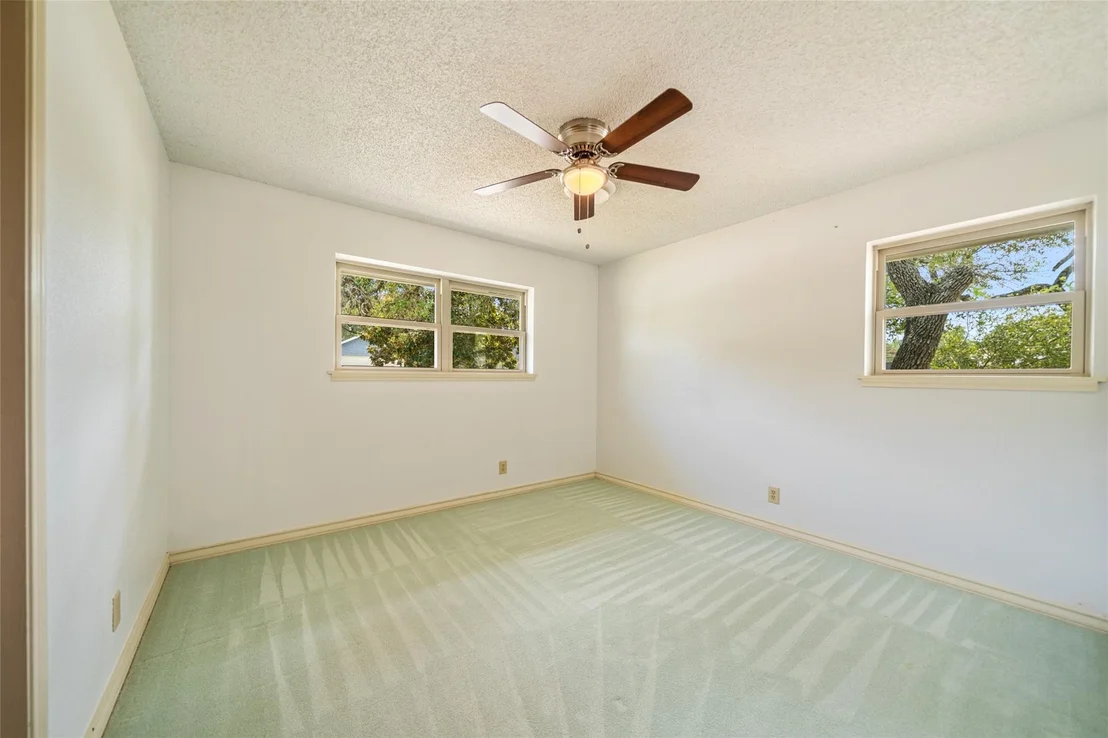 Photo of 2419 Henrietta Place