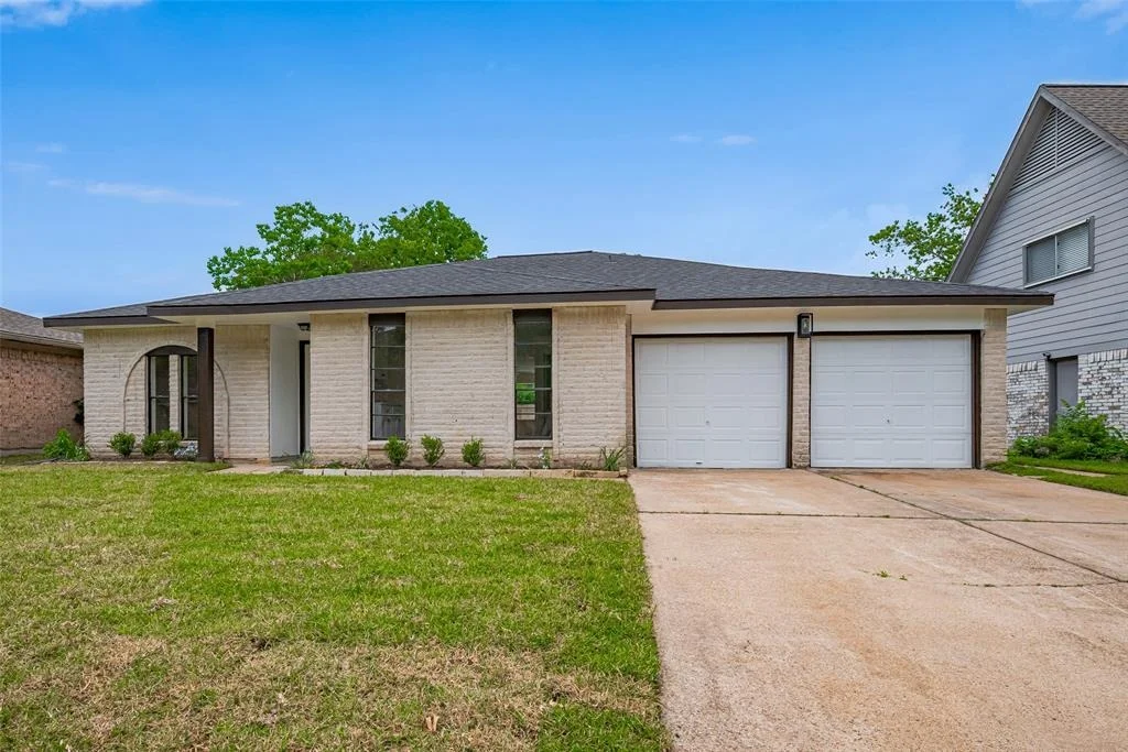 Photo of 839 Voyager Drive
