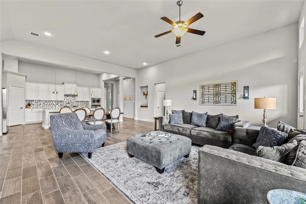 Photo of 18810 Peachleaf Willow Trace