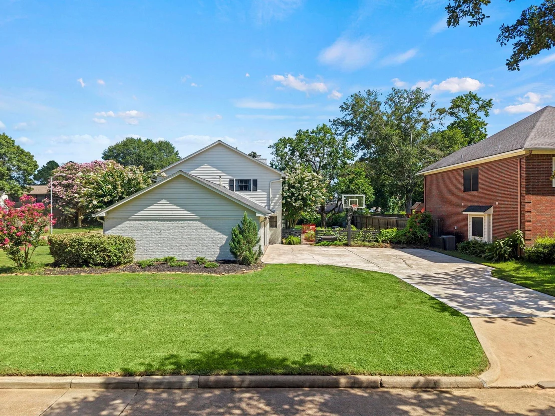 Photo of 31406 Stella Lane