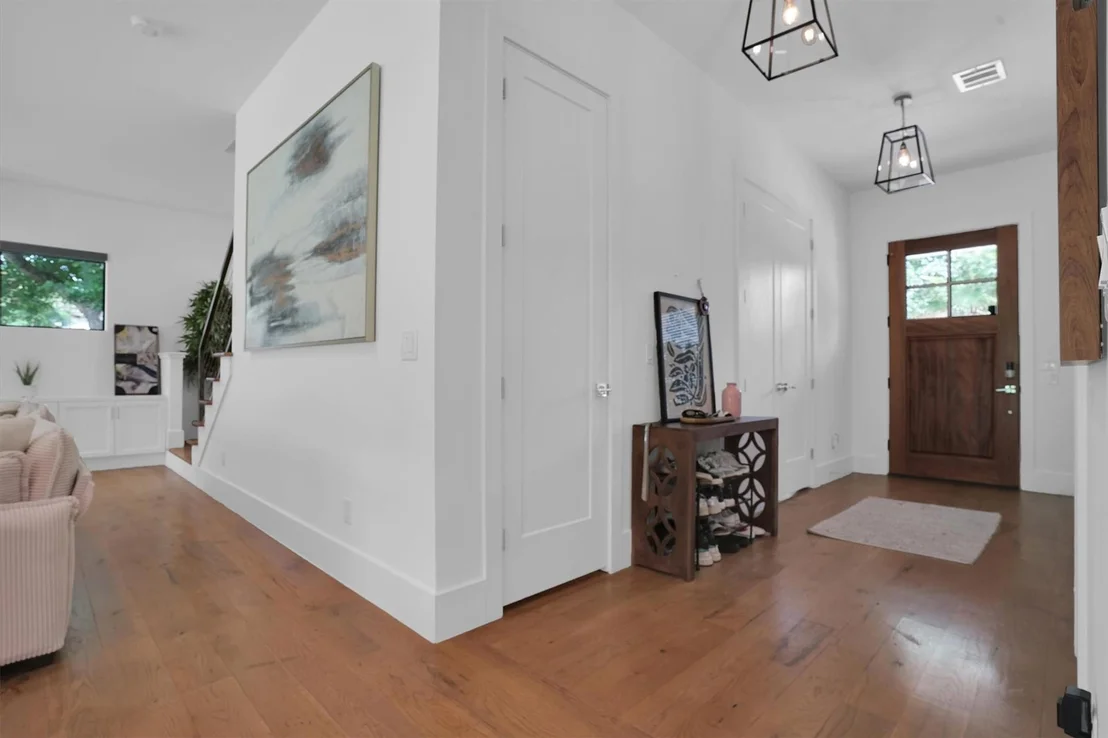 Photo of 9115 Hammerly Boulevard