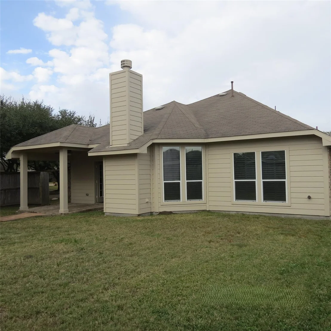 Photo of 3802 Elderberry Drive
