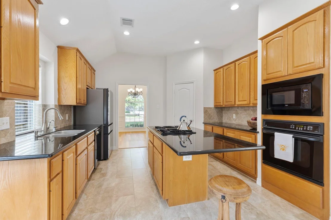Photo of 18111 Brookes Bend