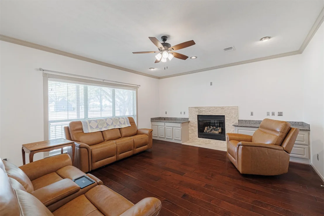 Photo of 1520 Lakefield Drive