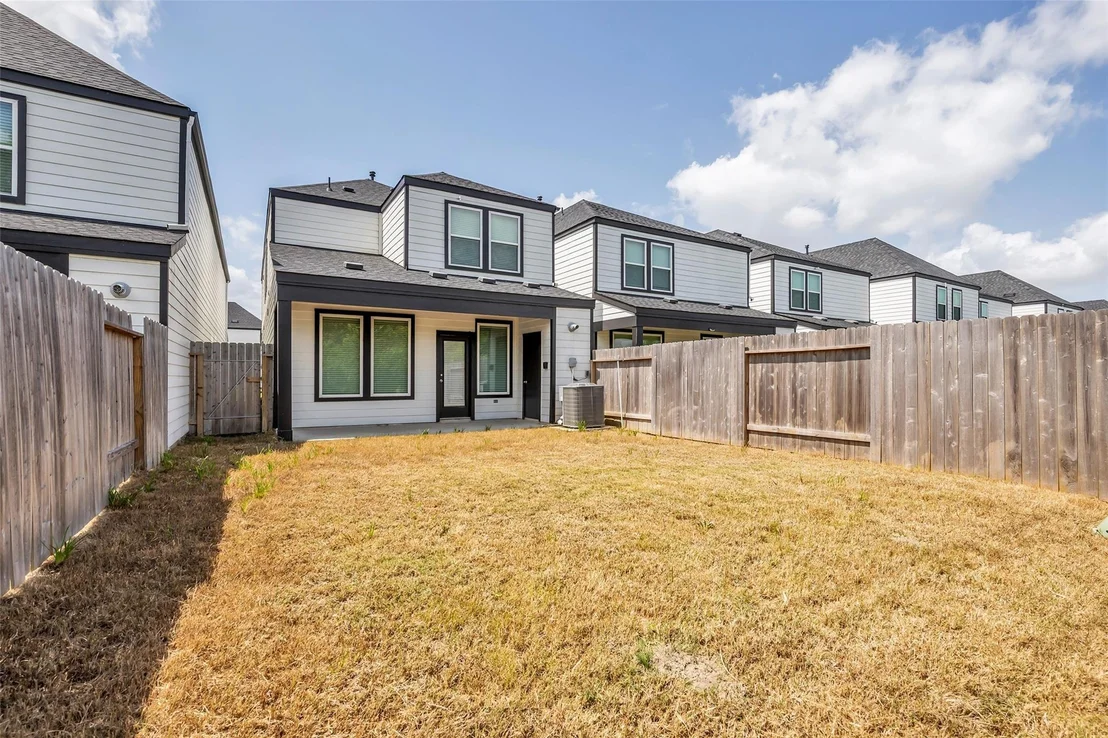 Photo of 3227 Creston Gate Drive