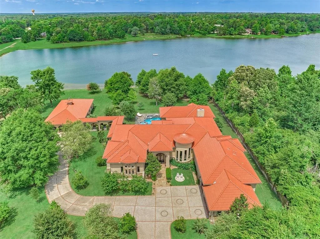 Photo of 490 Royal Navigator Road