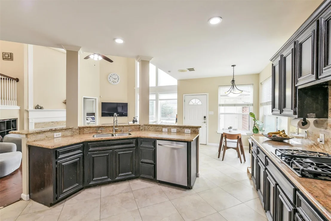 Photo of 3234 Shadowleaf Drive