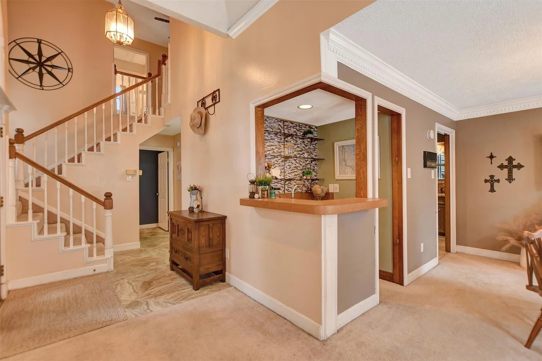 Photo of 15611 Birchview Drive