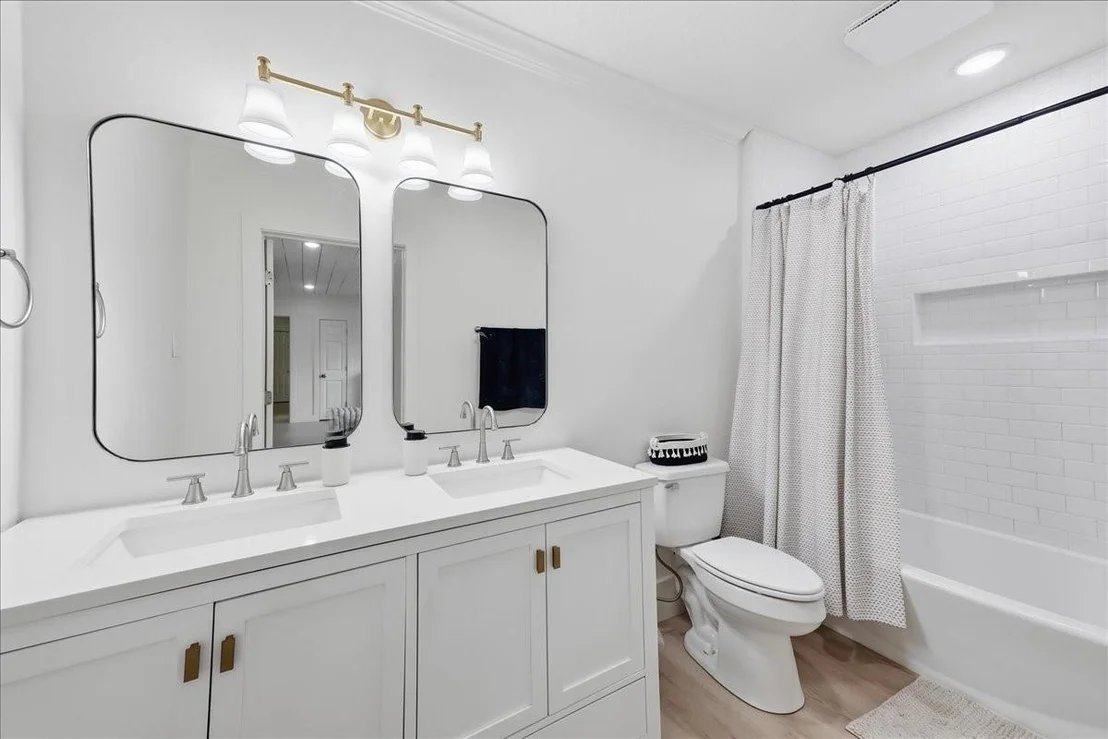 Photo of 11565 Greenway Drive