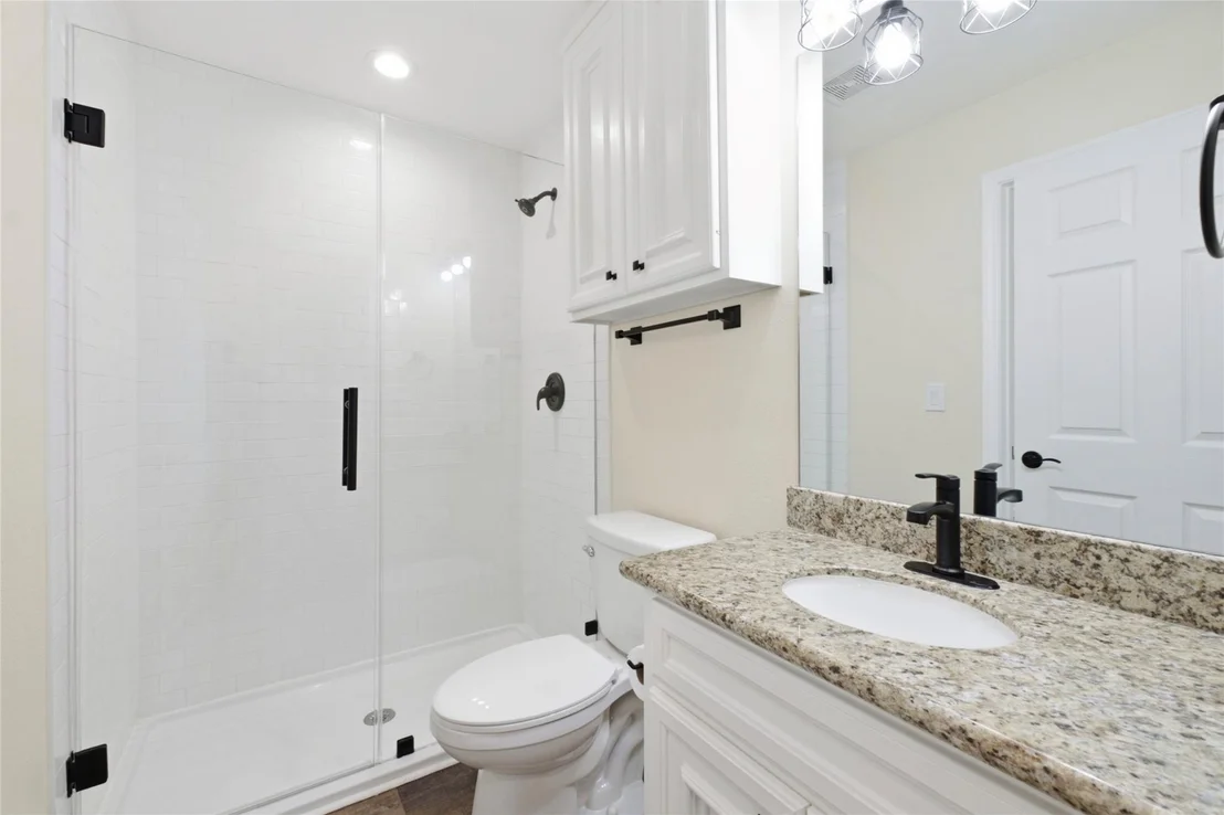 Photo of 340 Oak Ridge Drive