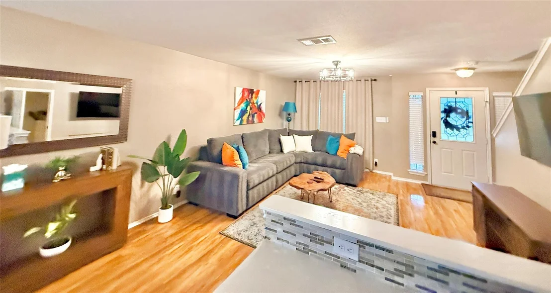Photo of 504 Rolling Oak Drive